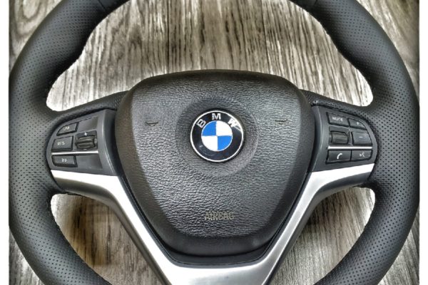 Перетяжка руля BMW